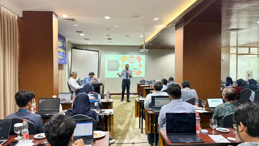 Artikulasi Semangat Positivisme dalam Gegap Gempita Simulacra